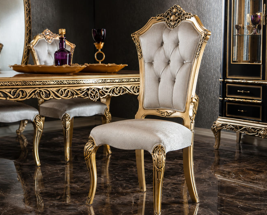 Classic Royal dining set with luxury dining table and chairs
