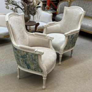 Premium bedroom chair with elegant upholstered design
